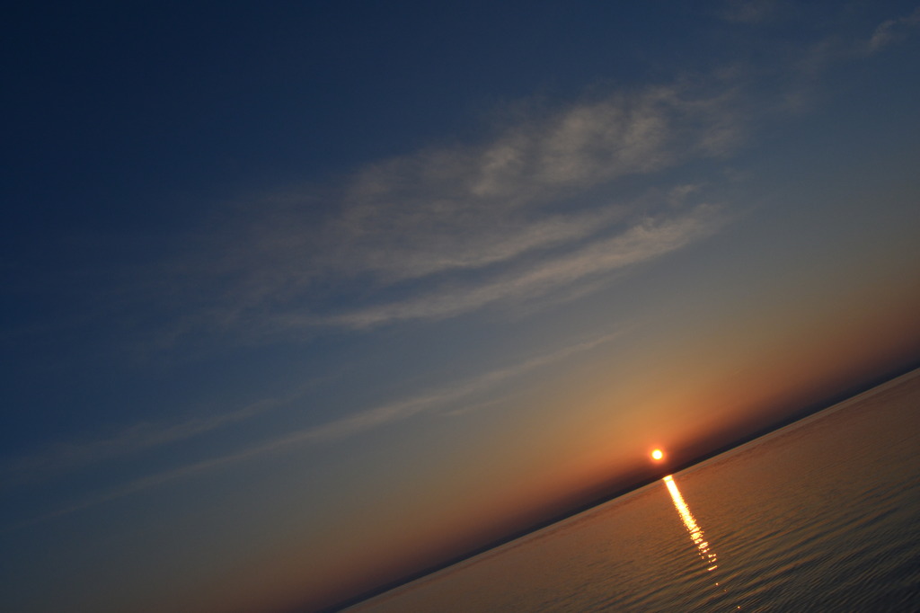 トゥズ湖の夕暮れ