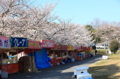 祭りの前の静けさ