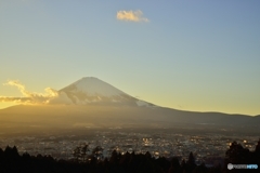 夕陽があたる街