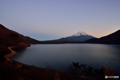 本栖の夕暮れ