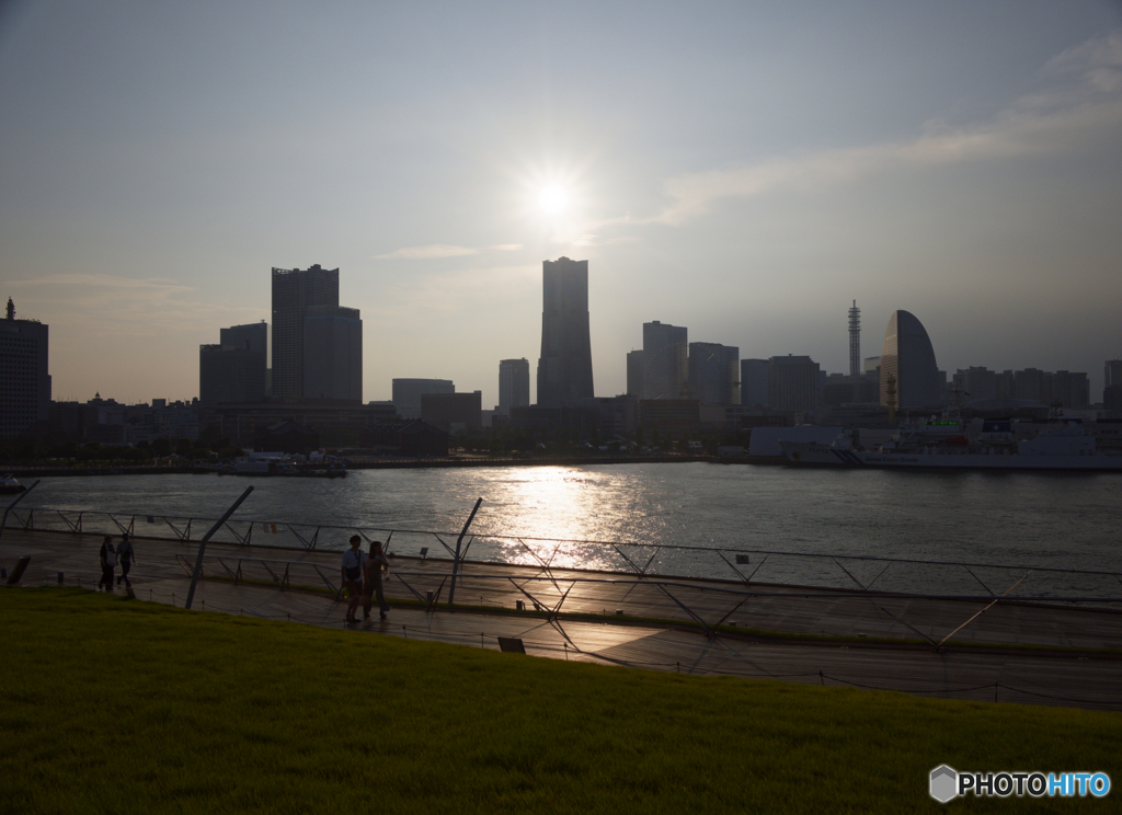 夕陽と都市