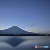 夜明と星空と逆さ富士