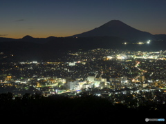 夜景と富士