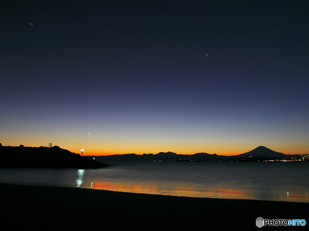 夕焼けと海
