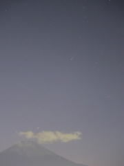 彗星と富士 のつもりだった