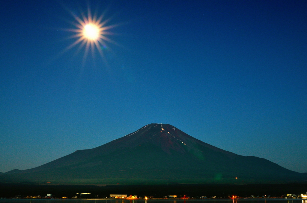 月光と富士