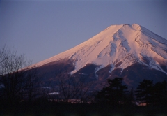 忍野村の朝　２月