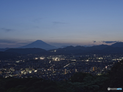 盆地夜景