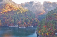 紅葉の川俣ダム-１
