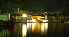 夜の舟屋