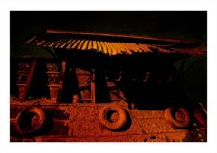 18640303_903717252_34large