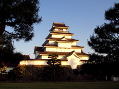 早朝の鶴ヶ城