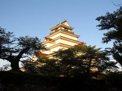 早朝の鶴ヶ城