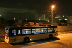 夜のバス