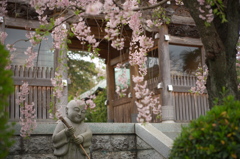 手をやすめ