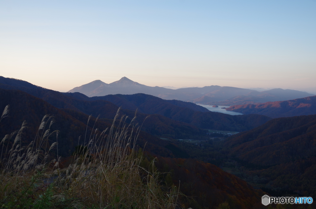 早朝の磐梯山　