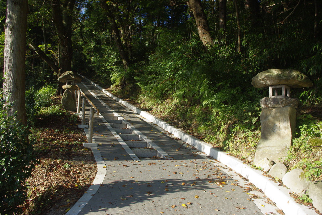 ♫　～　のぼり坂