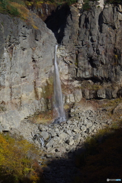 絶景の滝・温泉が出る滝