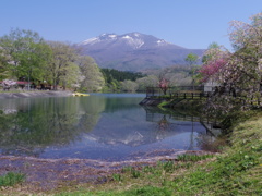 不忘山と長老湖