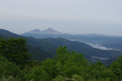 ♫会津磐梯山は宝の山よ～・・・