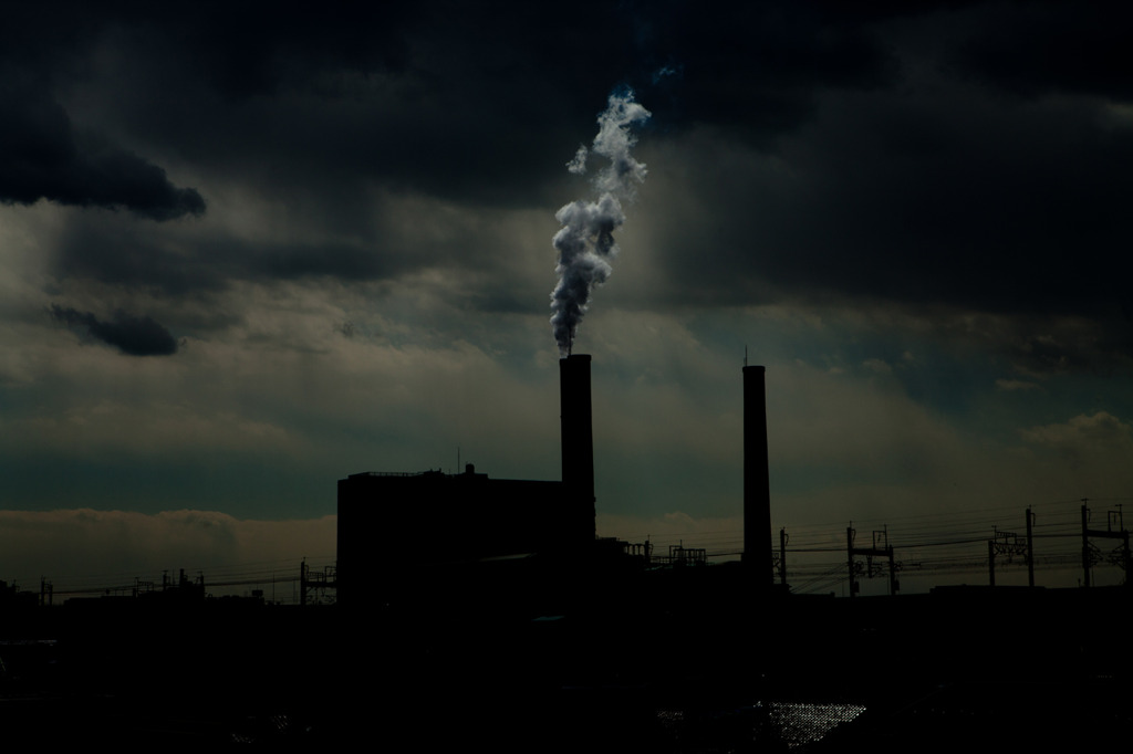 Scary Smoke From Factory-pic2