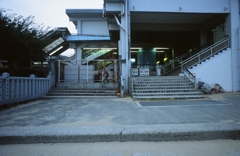 分かれの須磨駅