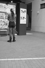逞しい後姿