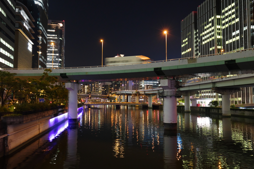 MNG 会社帰りに試写
