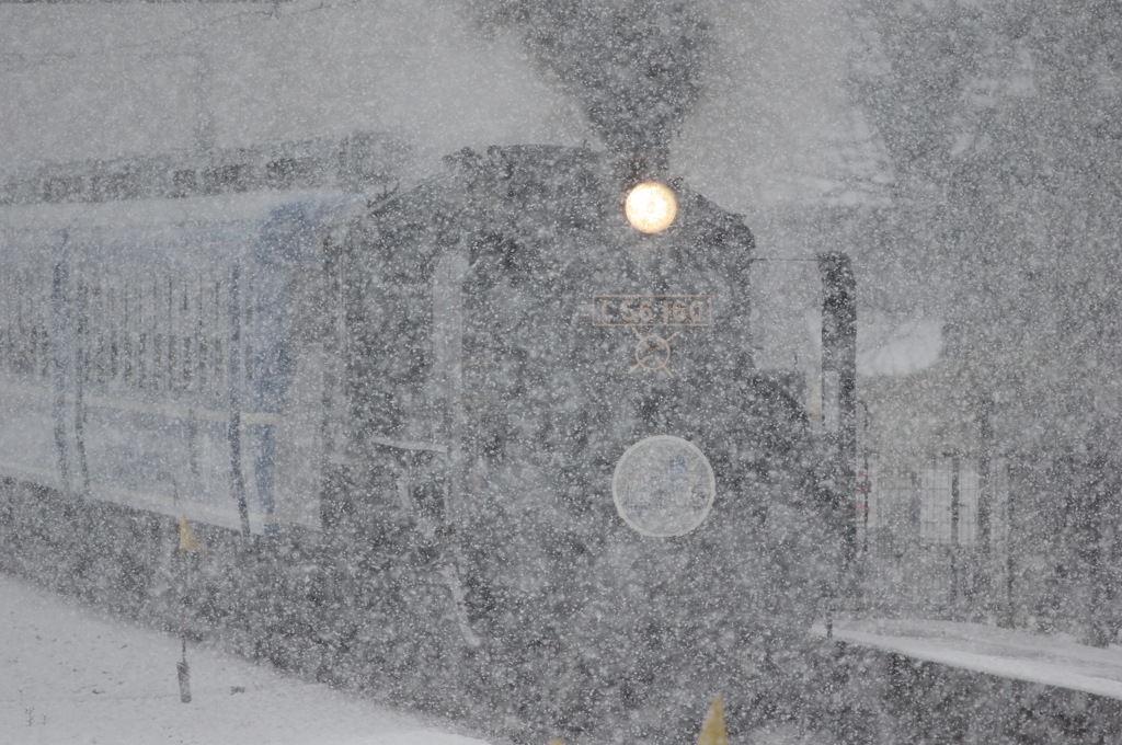 雪とSL