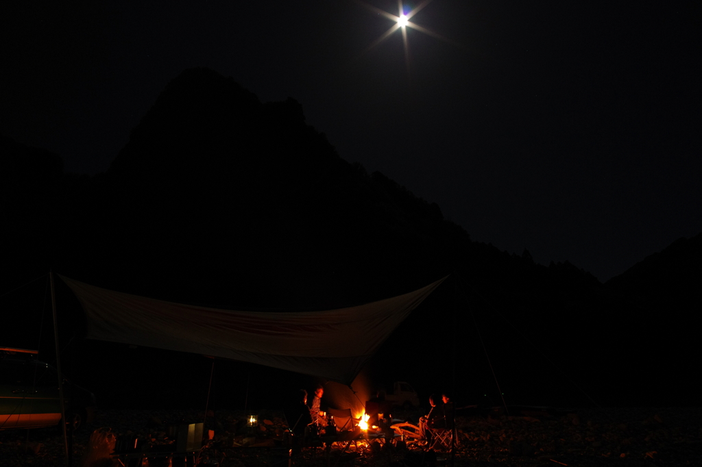 キャンプの夜