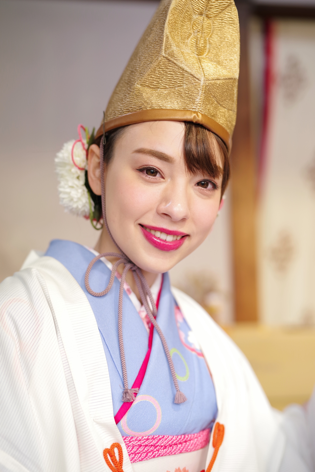 福娘、微笑む。