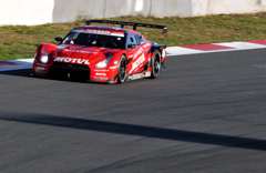 MOTUL AUTECH GT-R