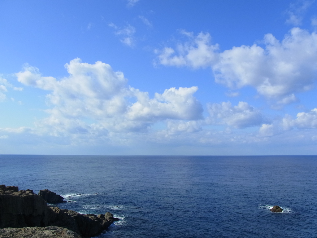 日御碕の海。