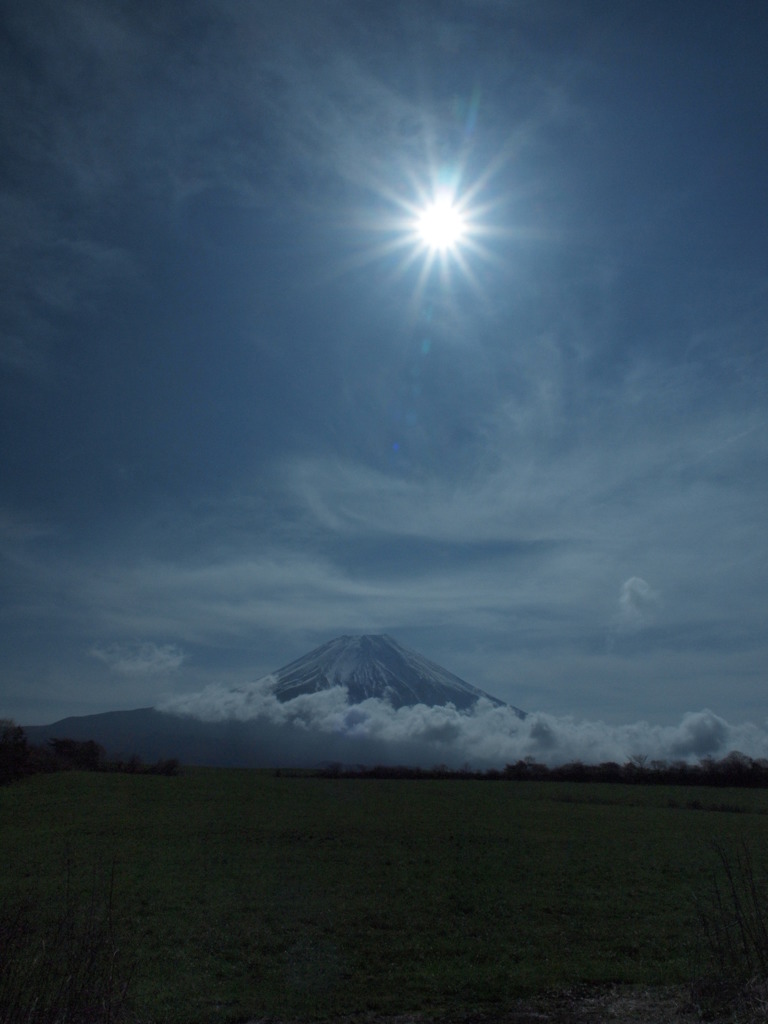 間もなく雲の中