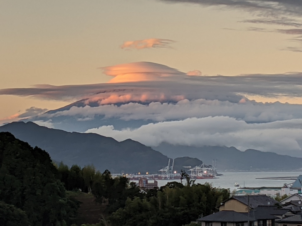 長雨の合間