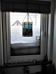 二階窓の雪