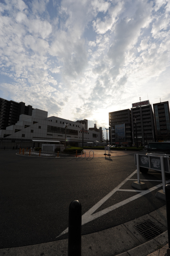 喧騒のなかの不安