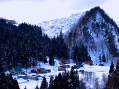 雪の山里