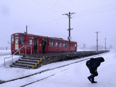 小雪舞う日に