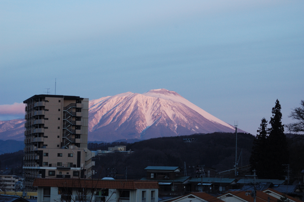 今朝の岩手山　朝焼け