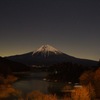 夜の富士山