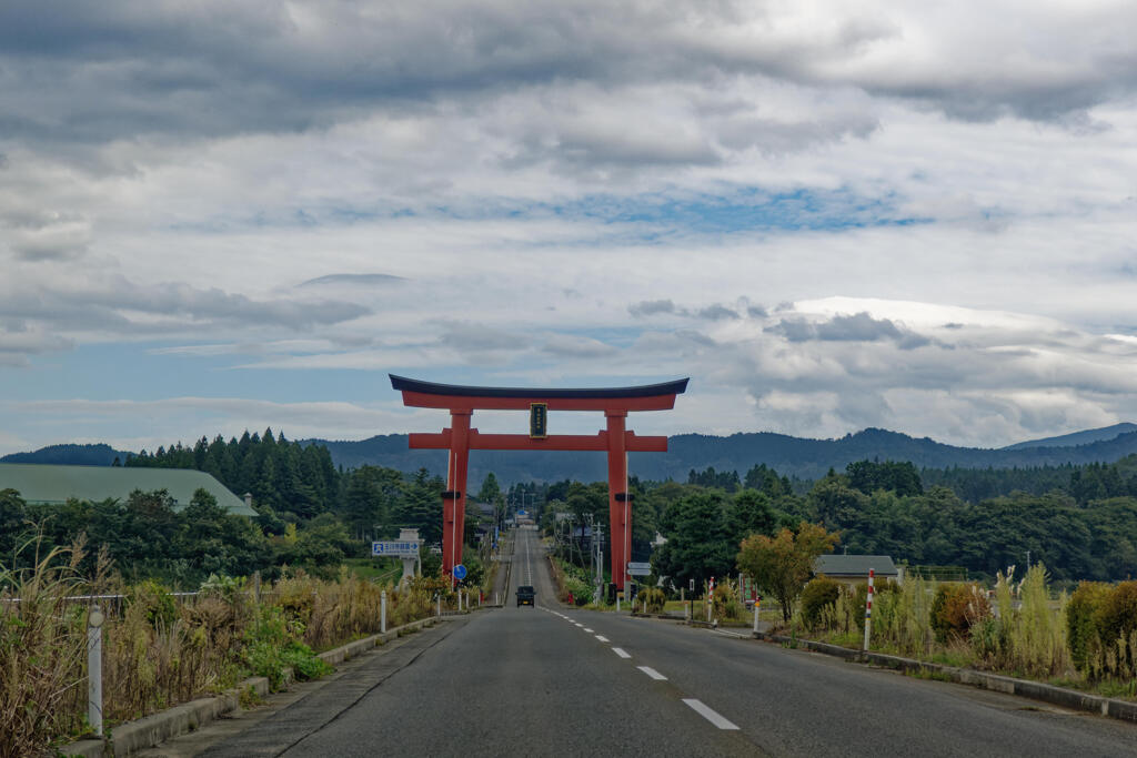 羽黒山大鳥居