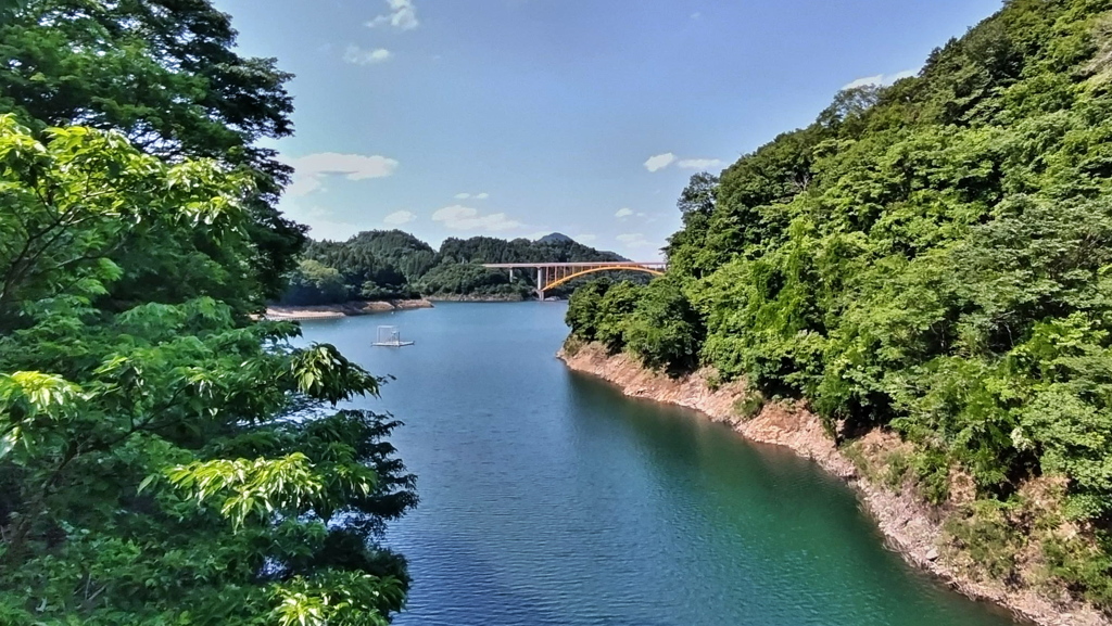 宮が瀬湖2