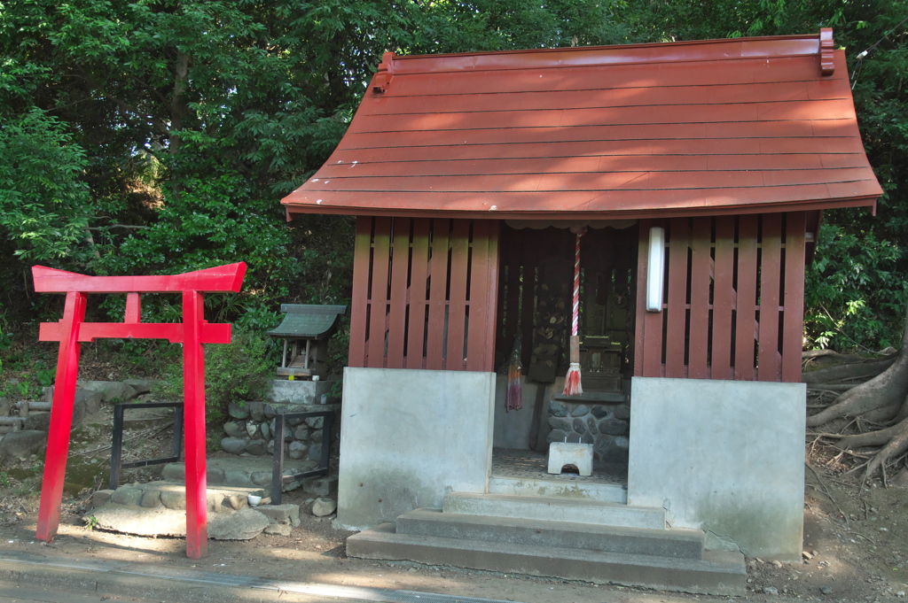 妙顕神社