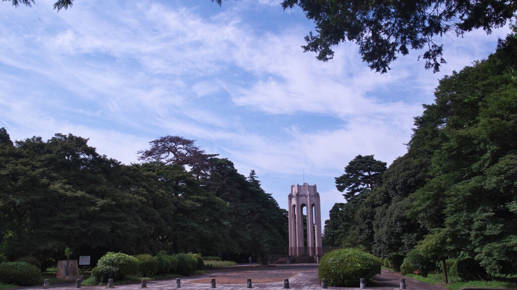 多磨霊園噴水塔