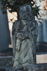 子抱地蔵尊