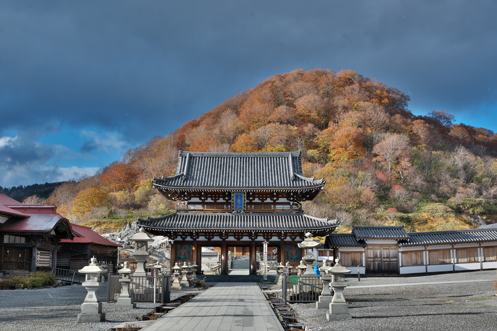 恐山菩提寺 山門2