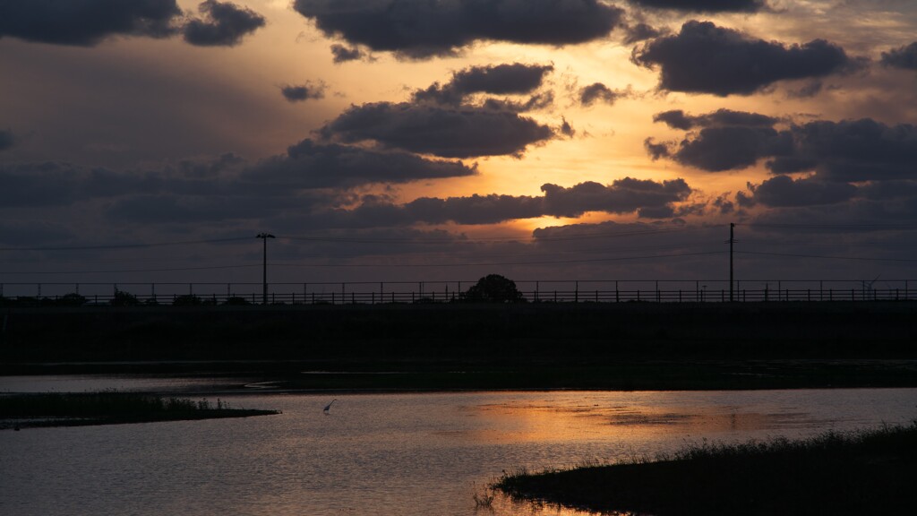 芦野池夕日