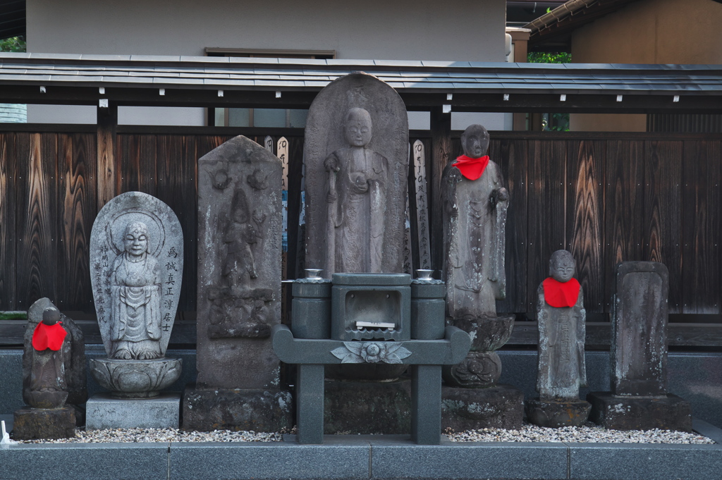 観音院 石仏