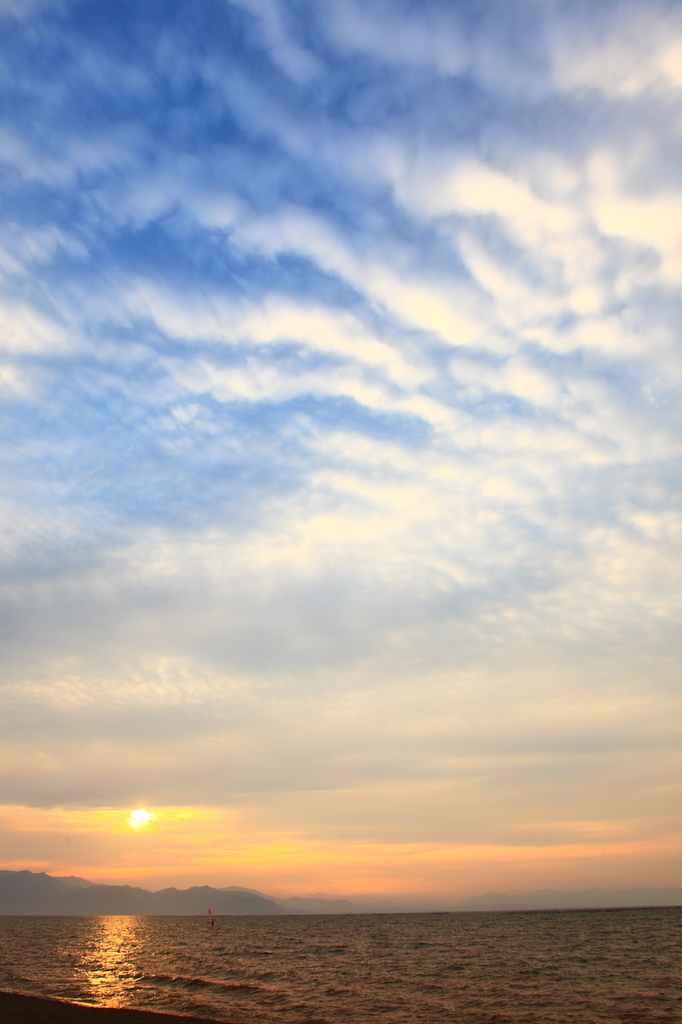 青空。